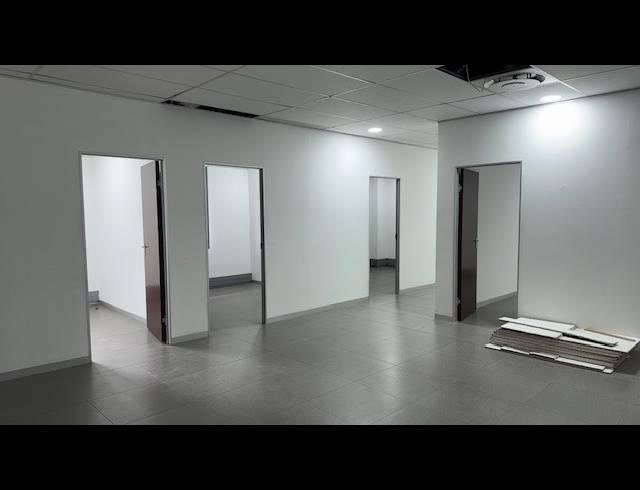 136M² OFFICE TO LET IN GLENWOOD